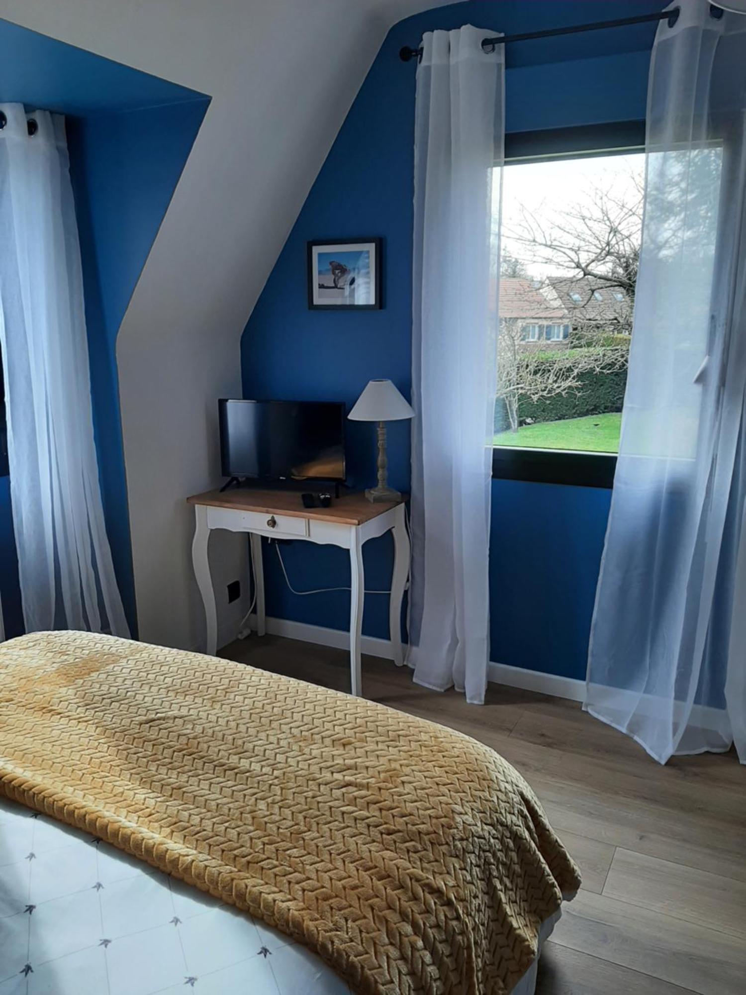 Bed and Breakfast Le Refuge Du Hibou Beaurains Экстерьер фото