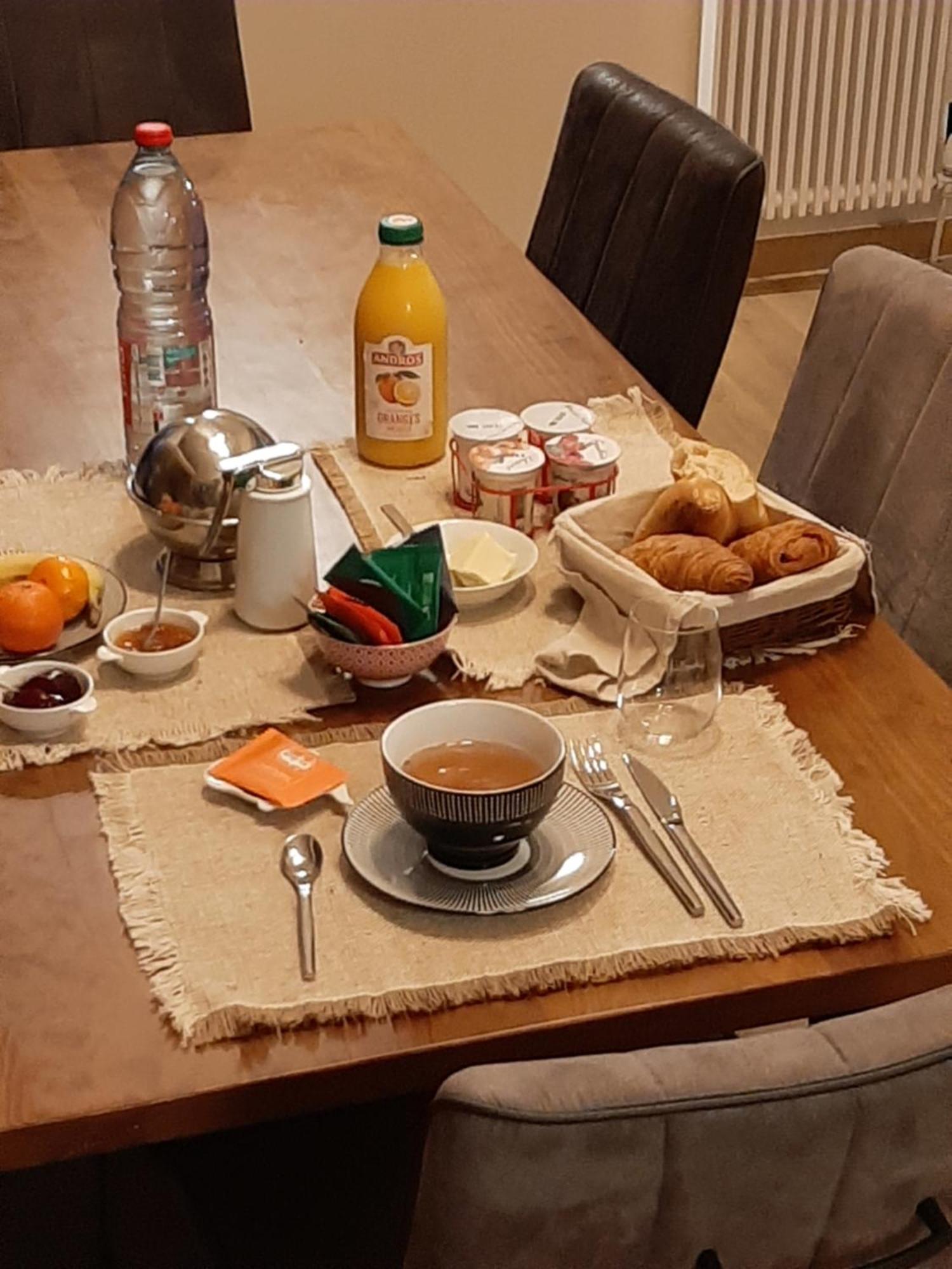 Bed and Breakfast Le Refuge Du Hibou Beaurains Экстерьер фото